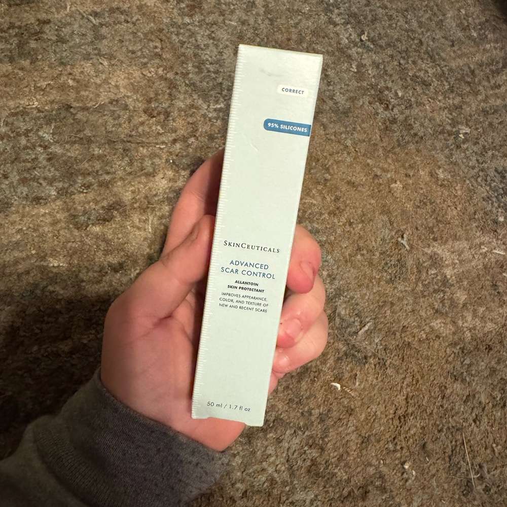 SkinCeuticals Advanced Scar Control
